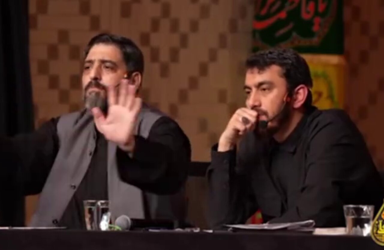 ببینید | برخورد جالب سیدمجید بنیفاطمه و مهدی رسولی با مداح نوجوان فالشخوان ببینید | برخورد جالب سیدمجید بنیفاطمه و مهدی رسولی با مداح نوجوان فالشخوان