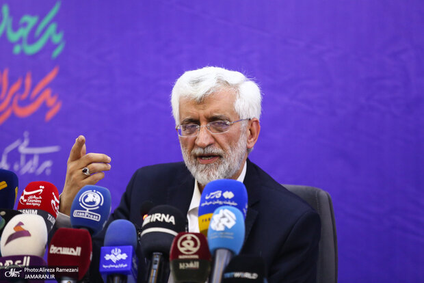 جلیلی طرفدار صلح حدیبیه شد؛ مثل آنچه پیامبر (ص) در حدیبیه کردند، امروز نیاز داریم/ دشمن که شکست خورد، تازه وقت ابتکار است جلیلی طرفدار صلح حدیبیه شد؛ مثل آنچه پیامبر (ص) در حدیبیه کردند، امروز نیاز داریم/ دشمن که شکست خورد، تازه وقت ابتکار است